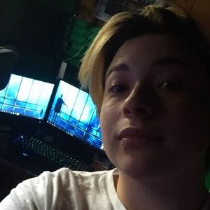 Meet your Posher, Destin